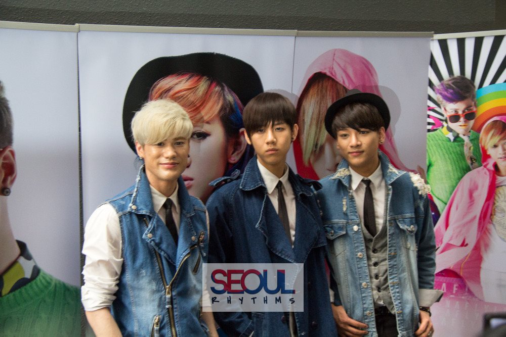 Lunafly 61, press con, 100513