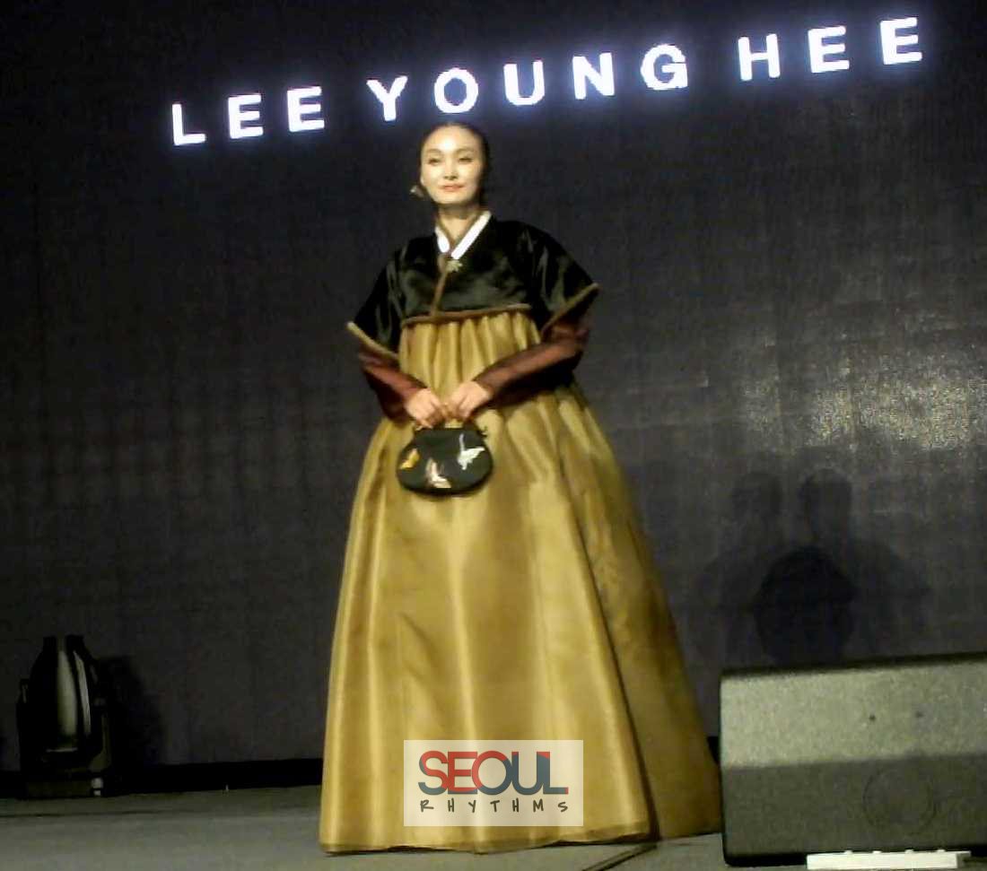 Lee Young Hee Fashion Show 23