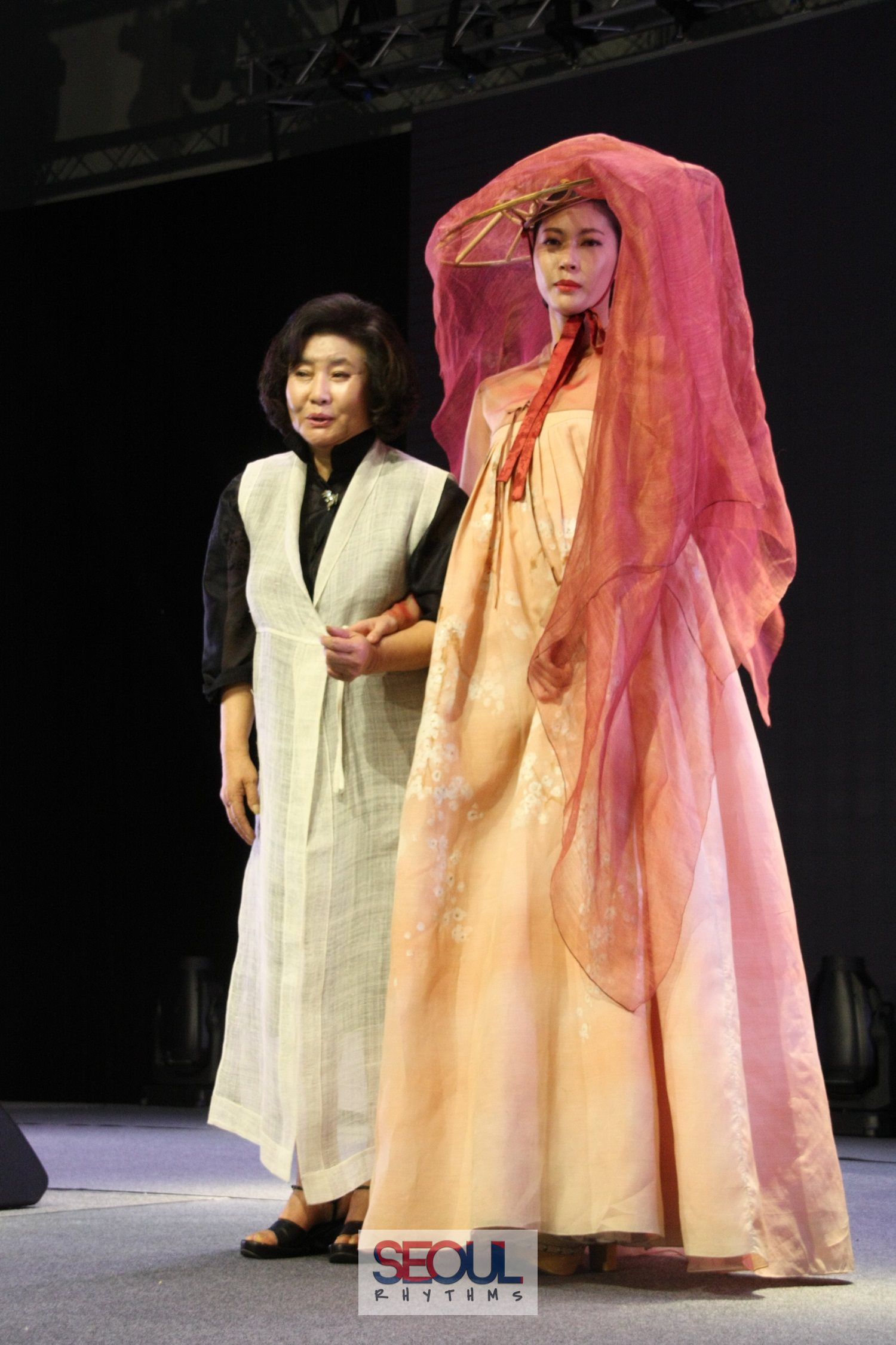 Lee Young Hee Fashion Show 83